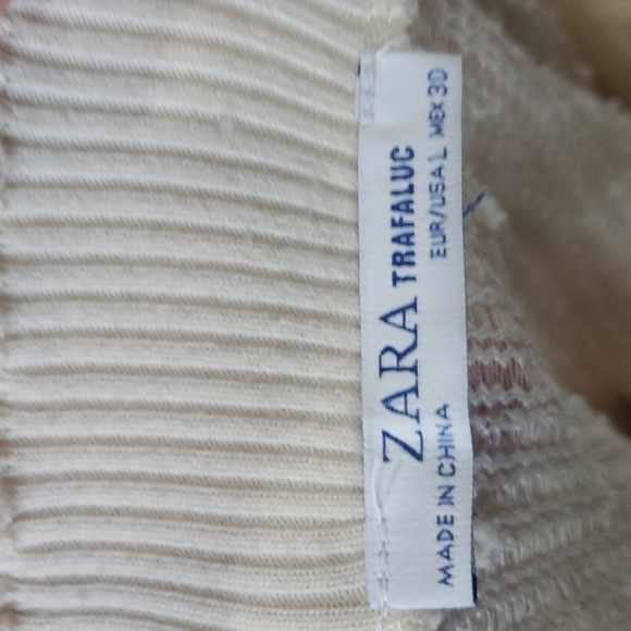 𝅺ZARA TRAFALUC Fringe Pom Pom Loose Knit Ruffle Trim Hem Cropped Sweater Top - Picture 8 of 9